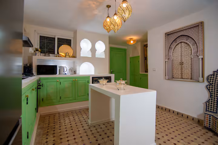 Riad Astréa Marrakech • 3BR • Rooftop & Jacuzzi · الصورة 11