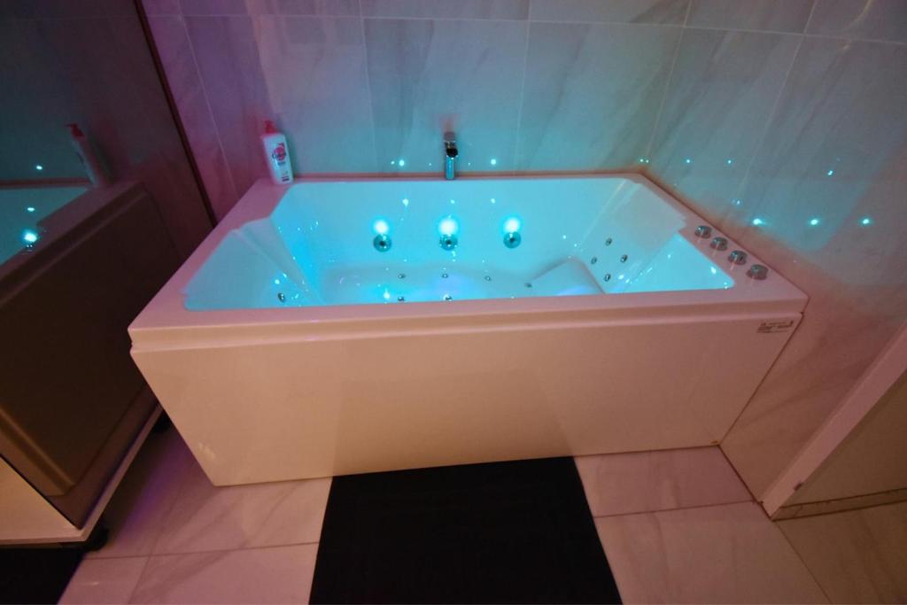 Le Sanctuaire d’Hirson | Spa Privatif • Sauna · Photo 3